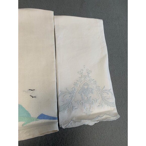 Vintage Hand-Embroidered Linen Towel Set - Floral Scenic & Intricate Designs - Picture 4 of 10